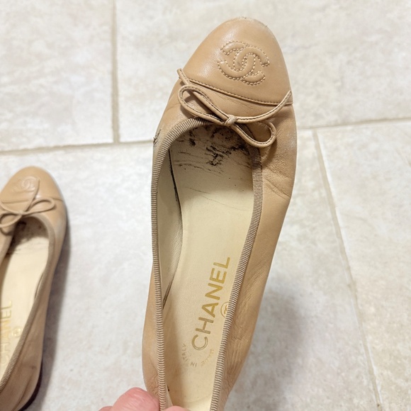 Chanel Beige Leather CC Bow Cap Toe Ballet EU 36 - Picture 8 of 12
